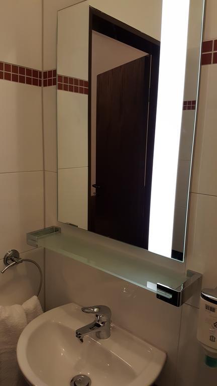 S&L Hotel Neuss Zewnętrze zdjęcie