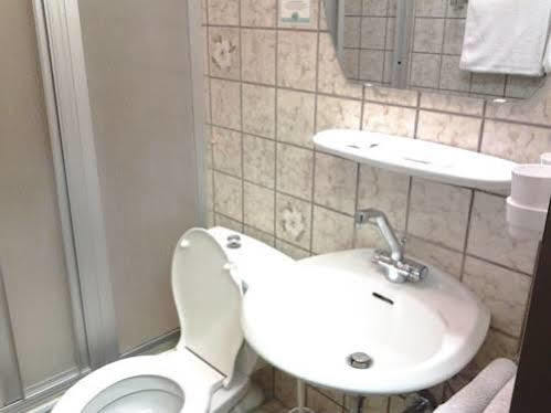 S&L Hotel Neuss Zewnętrze zdjęcie